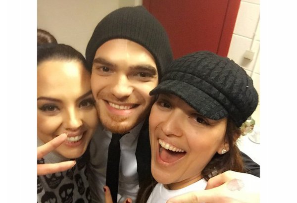 Демет Акалын болела за Эльнура Гусейнова в финале "O Ses Türkiye" (ФОТО-ВИДЕО)