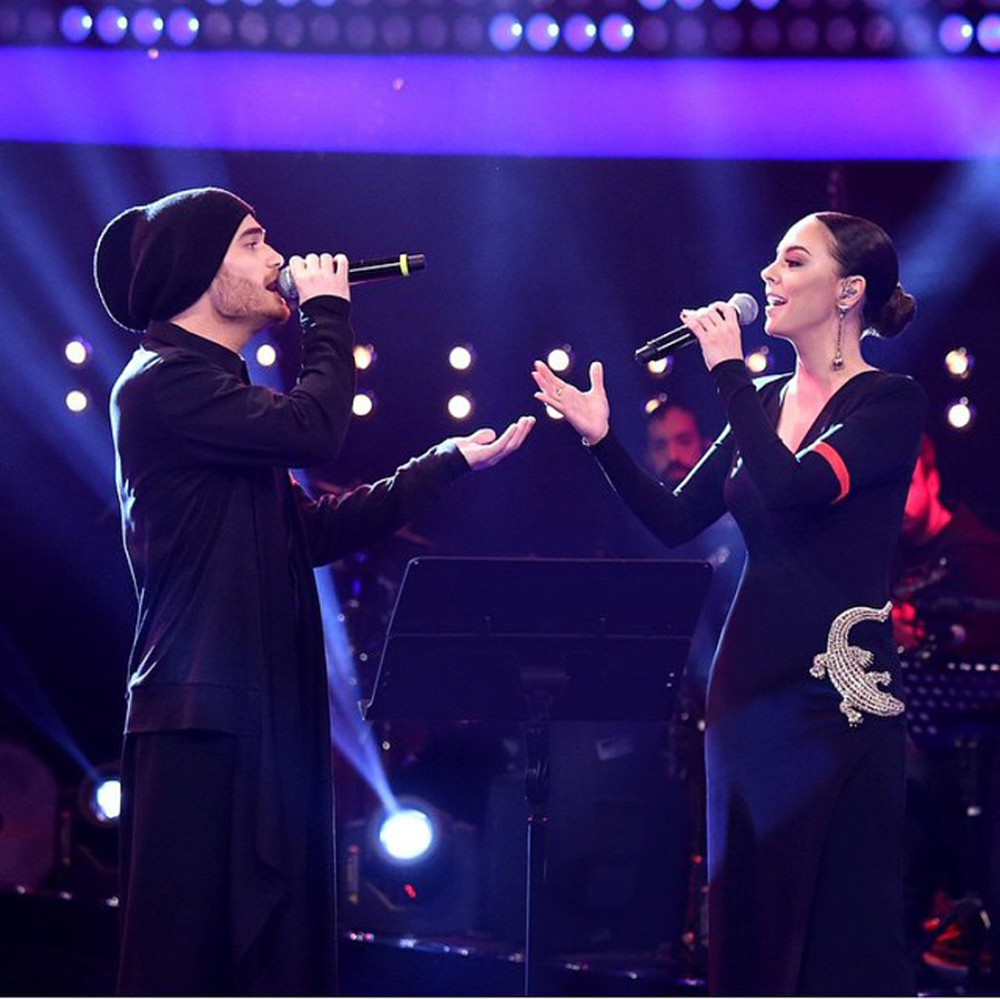 Демет Акалын болела за Эльнура Гусейнова в финале "O Ses Türkiye" (ФОТО-ВИДЕО)