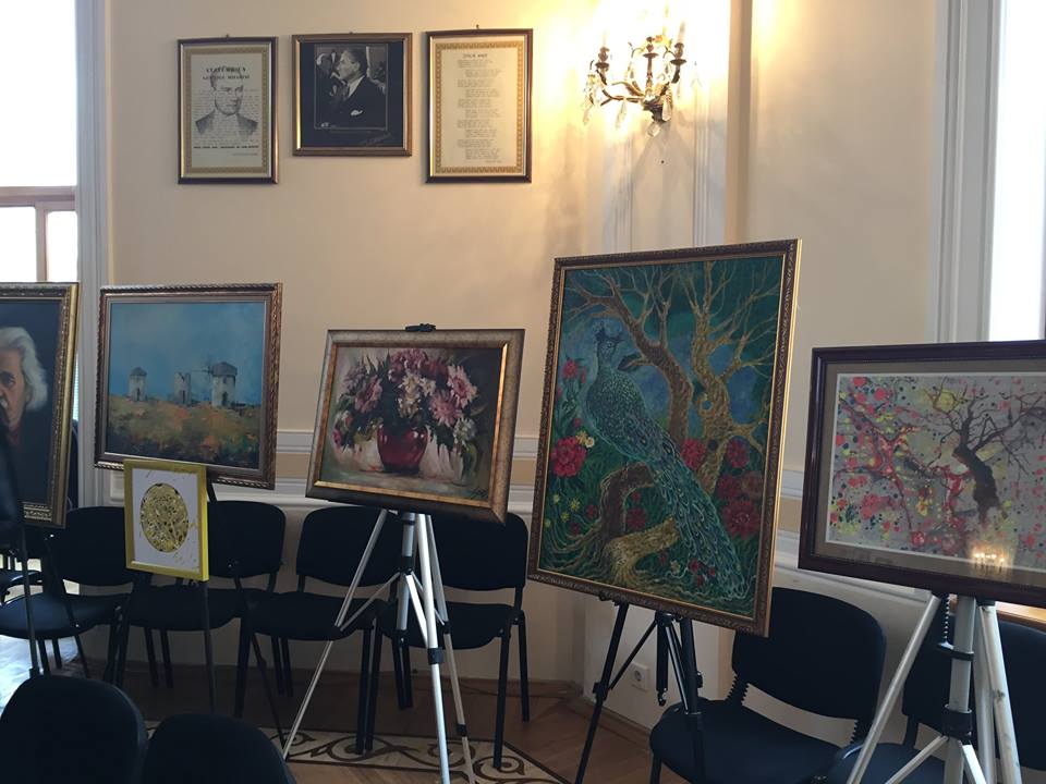 В Баку презентован каталог Международной ассоциации деятелей искусств (ФОТО)