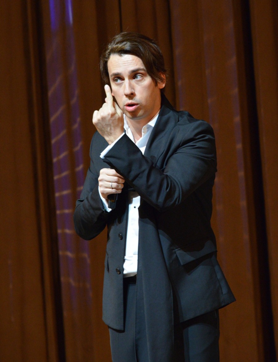 Максим Галкин на азербайджанском языке шокировал бакинцев – репортаж с концерта (ФОТО)