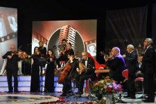 Вспоминая легендарный ансамбль "Дан улдузу" (ФОТО)