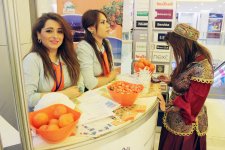 Праздник национального костюма в Баку -  ярмарка путешествий (ФОТО)