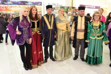 Праздник национального костюма в Баку -  ярмарка путешествий (ФОТО)