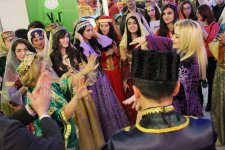 Праздник национального костюма в Баку -  ярмарка путешествий (ФОТО)