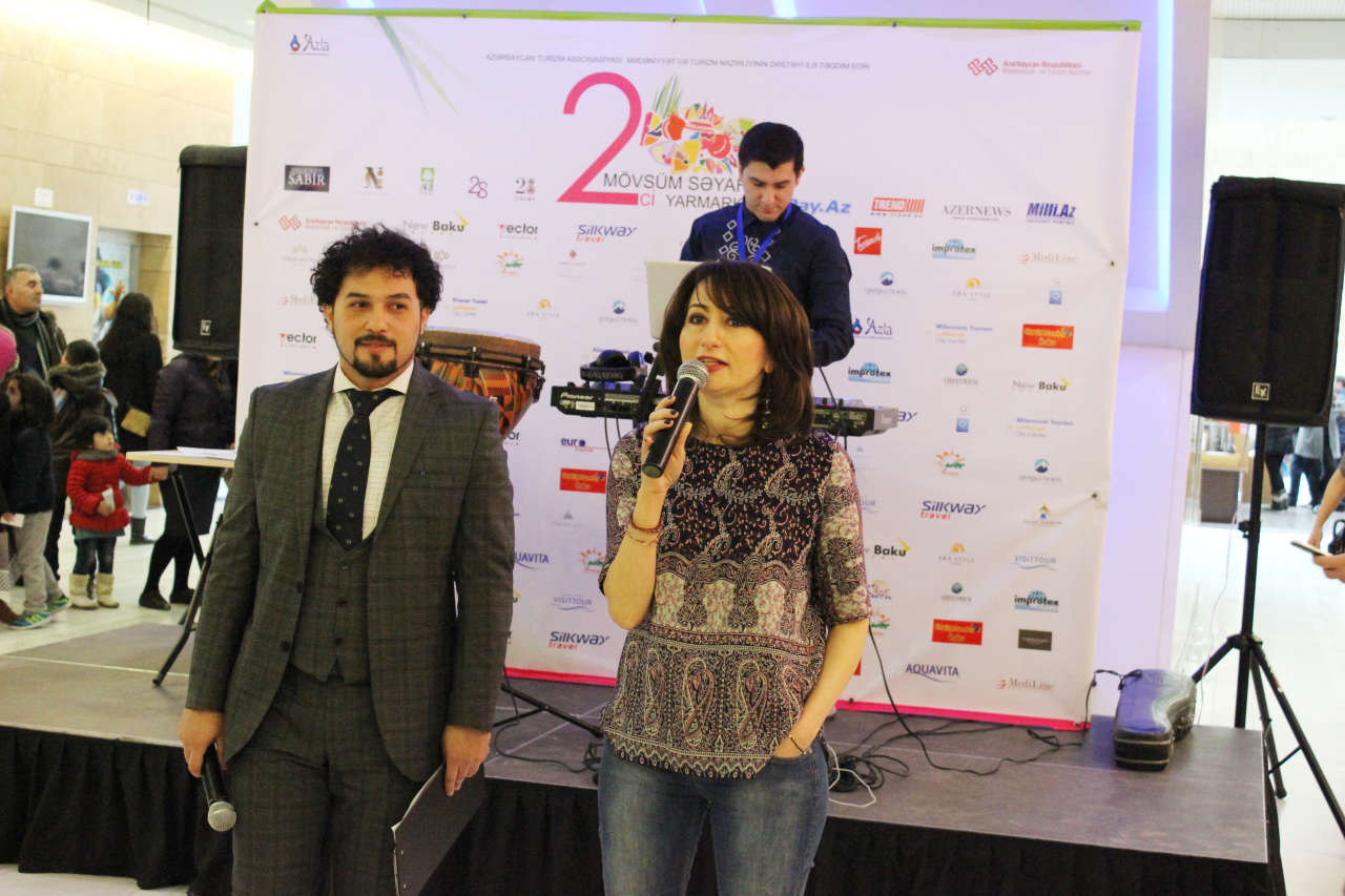 Праздник национального костюма в Баку -  ярмарка путешествий (ФОТО)