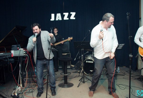 "Любовь как сон" Фарида Аскерова под аккомпанемент   москвичей  (ФОТО)