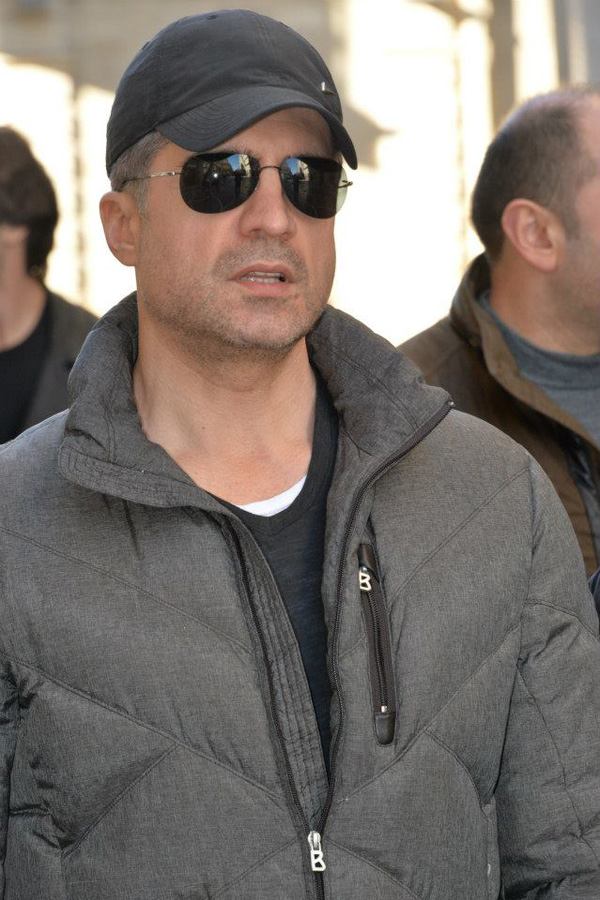 Турецкие звезды Озджан Дениз, Шюкрю Озйылдыз и Айча Айшин Туран приехали в Баку (ФОТО)