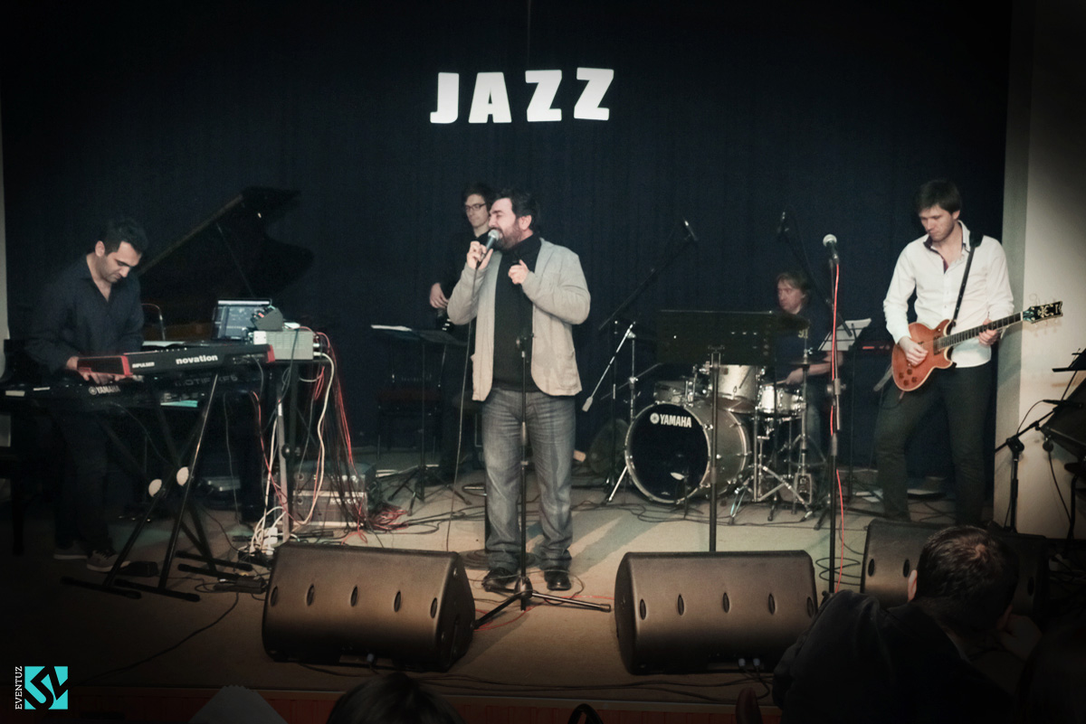 "Любовь как сон" Фарида Аскерова под аккомпанемент   москвичей  (ФОТО)