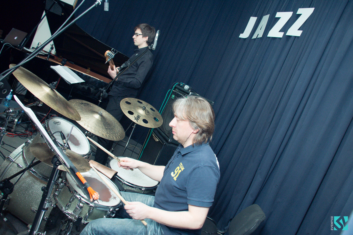 "Любовь как сон" Фарида Аскерова под аккомпанемент   москвичей  (ФОТО)