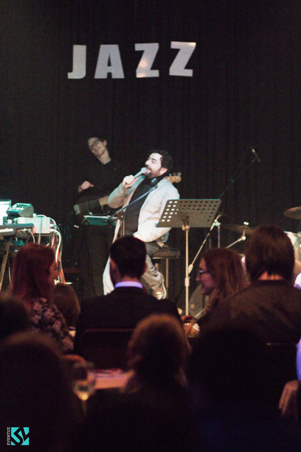 "Любовь как сон" Фарида Аскерова под аккомпанемент   москвичей  (ФОТО)