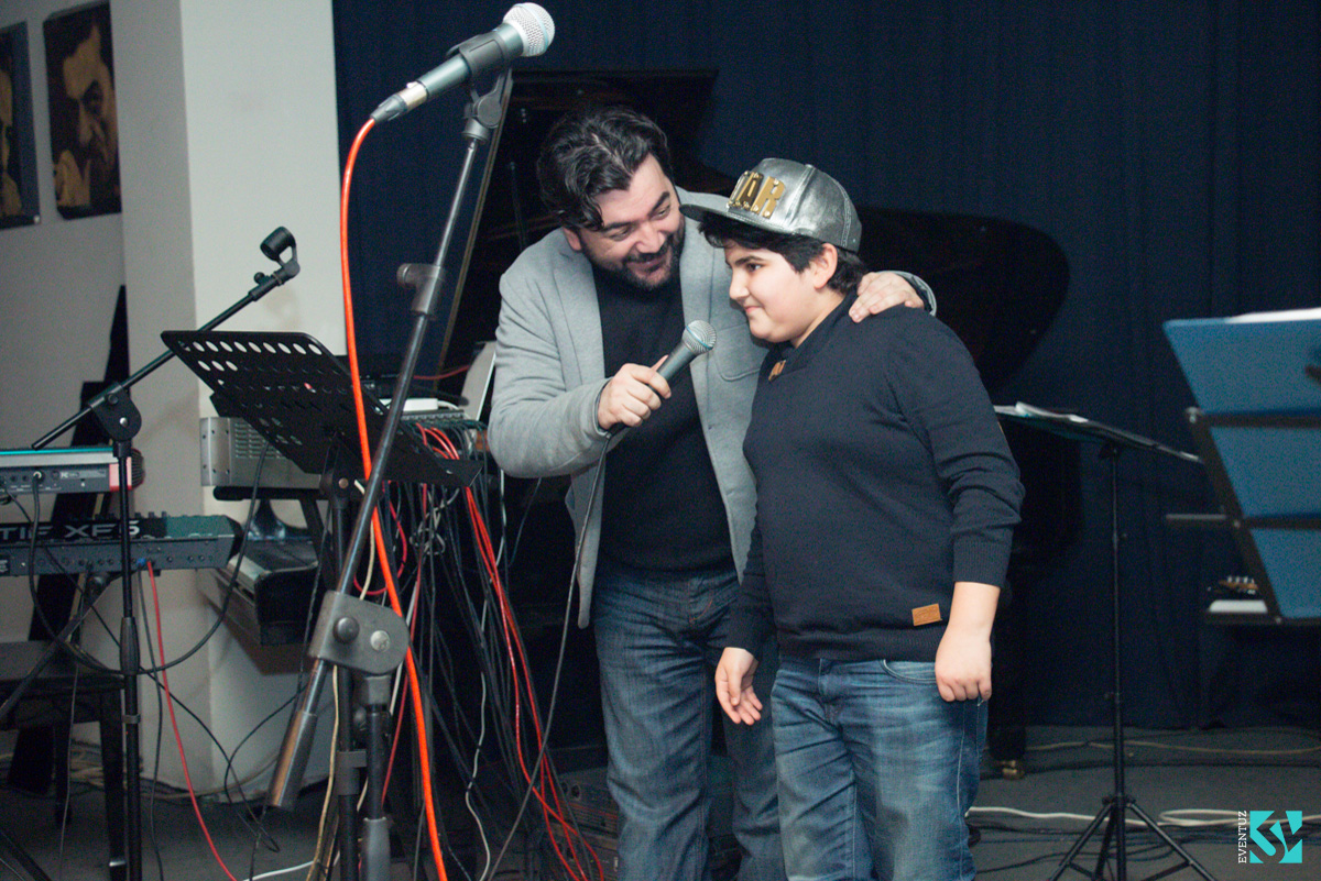 "Любовь как сон" Фарида Аскерова под аккомпанемент   москвичей  (ФОТО)