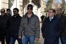 Турецкие звезды Озджан Дениз, Шюкрю Озйылдыз и Айча Айшин Туран приехали в Баку (ФОТО)