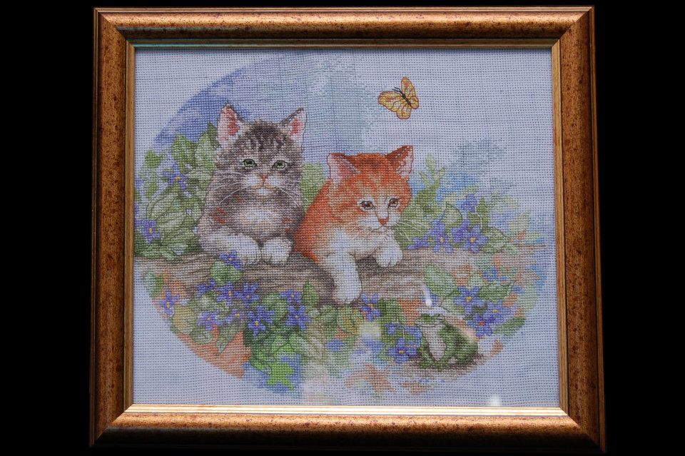 Кенуль Исмайлова с диагнозом ДЦП творит свои шедевры: "Главное - никогда не унывать" (ФОТО)