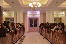 Озджан Дениз и Шюкрю Озйылдыз покорили сердца бакинских поклонниц (ВИДЕО-ФОТО)