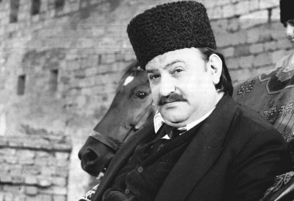 До конца своих дней на сцене - 75-летие Самандара Рзаева отметят в Баку