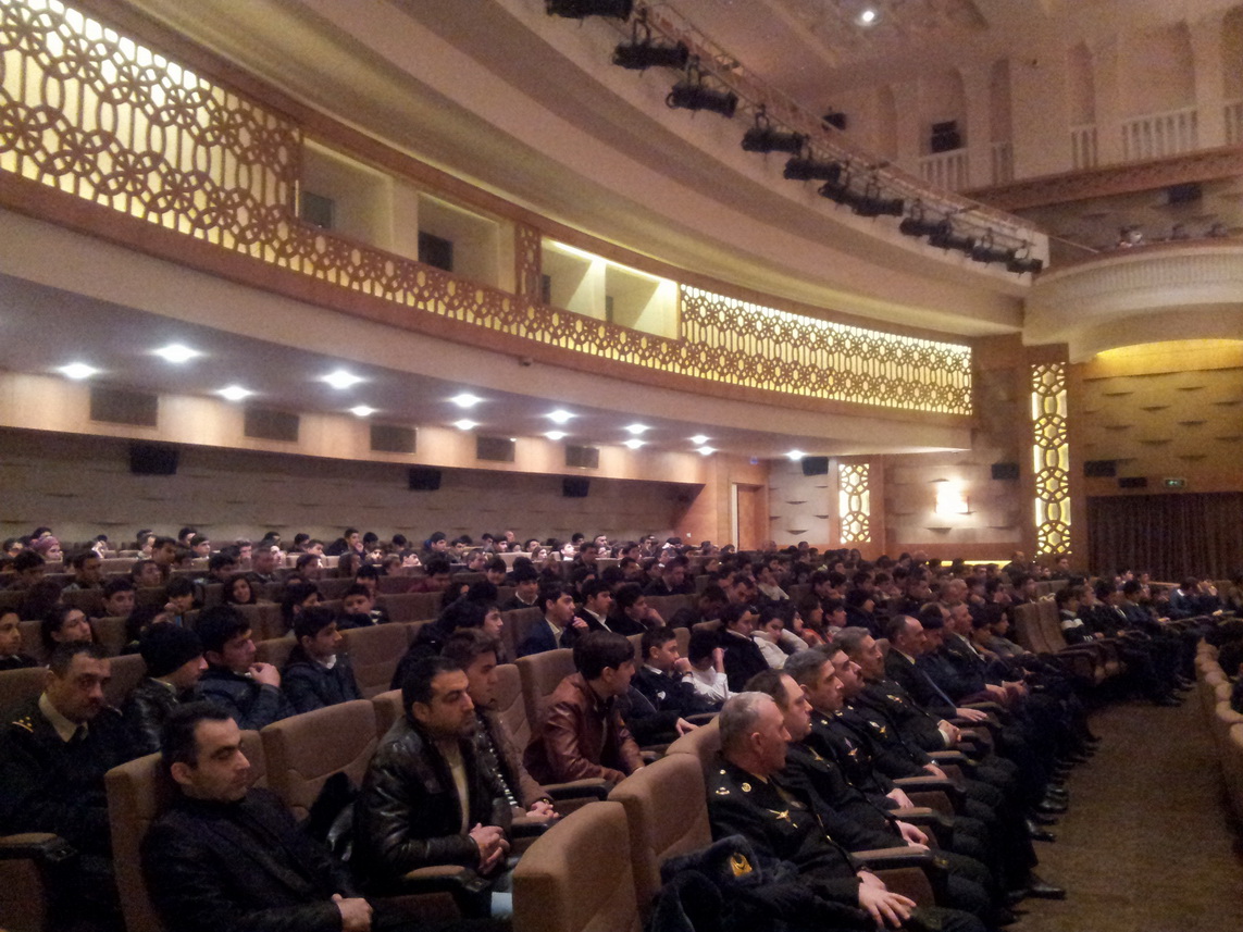 В Баку состоялся показ фильмов "Ходжа" и "Град" (ФОТО)