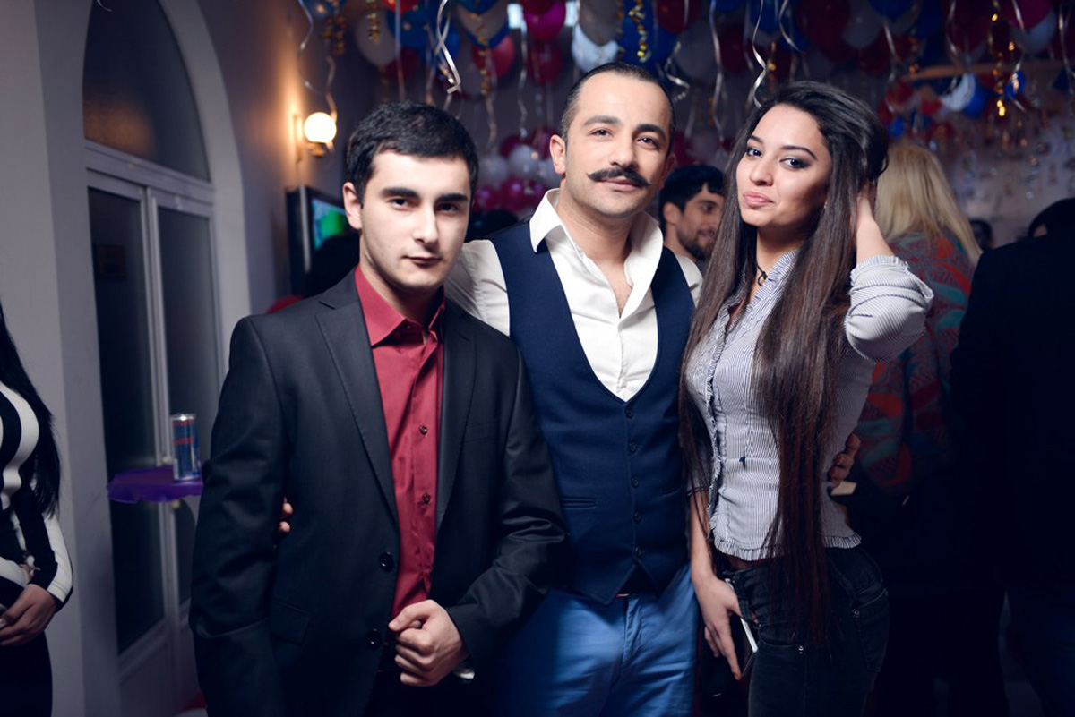 Азербайджанские звезды отметили день рождения “TAR Production” (ФОТО)