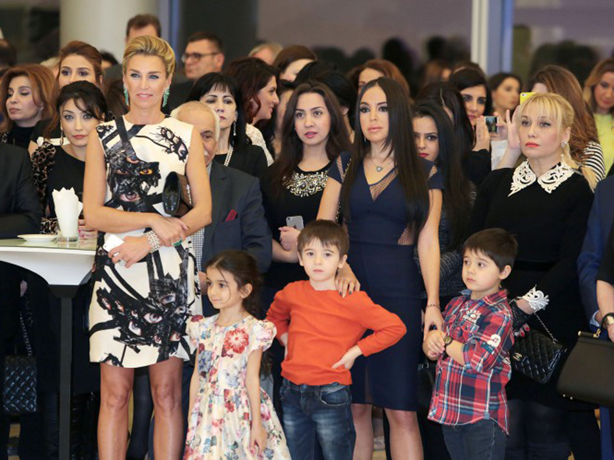 Произведения Лейлы Алиевой и Стивена Вебстера представлены на выставке в Центре Гейдара Алиева (ФОТО)