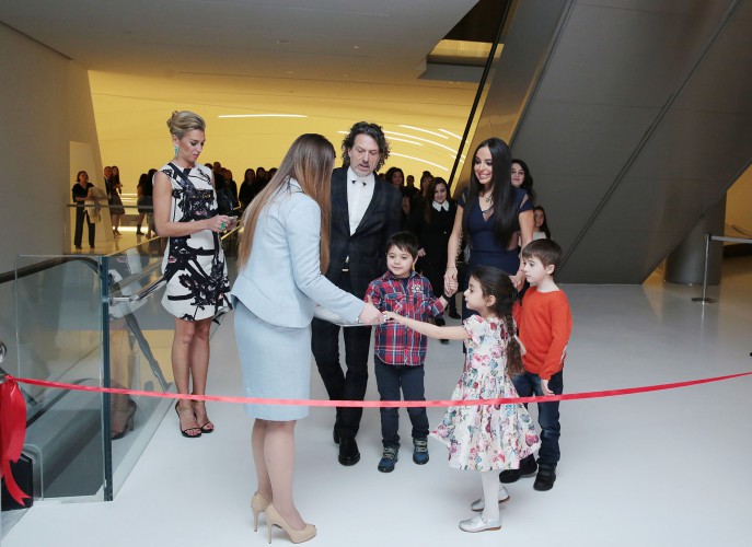 Произведения Лейлы Алиевой и Стивена Вебстера представлены на выставке в Центре Гейдара Алиева (ФОТО)