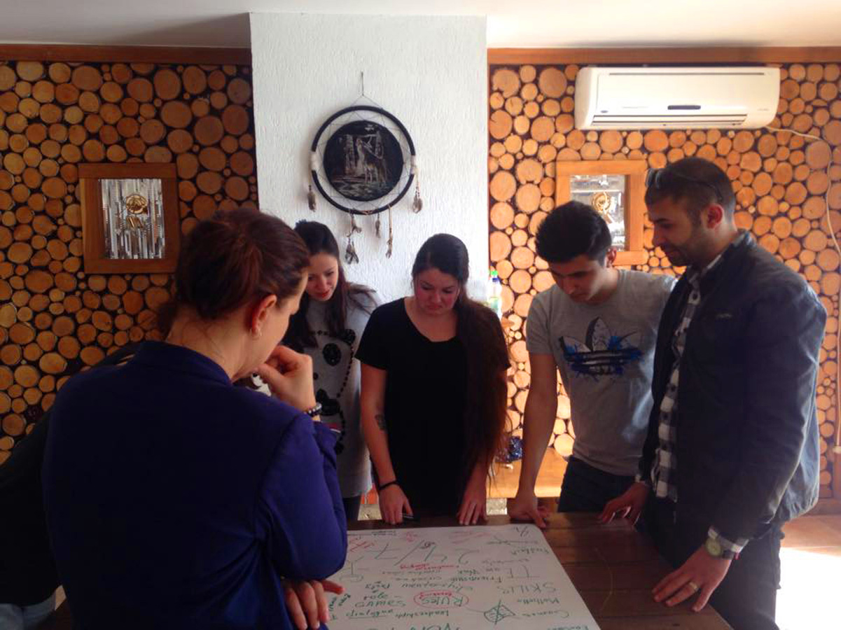 Азербайджанцы угостили сладостями Новруза гостей Украины (ФОТО)