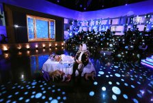 Азербайджанские сказки, или Селфи с телевизором (ФОТО)