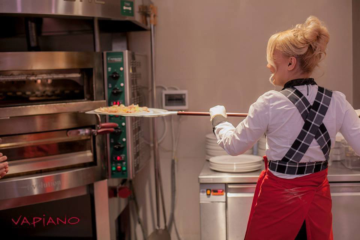 "Cook with the star" Нуры Сури удивил посетителей ресторана  (ФОТО)