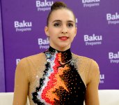 Азербайджанская гимнастка занимает второе место в многоборье (ФОТО)