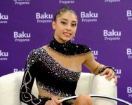 Азербайджанская гимнастка занимает второе место в многоборье (ФОТО)