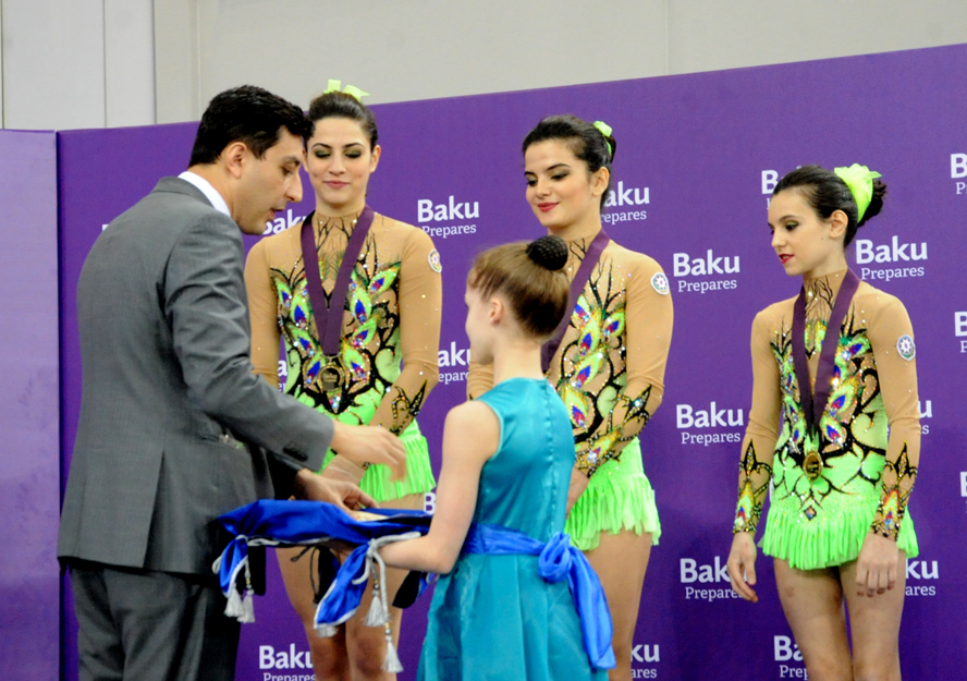 Женская команда Азербайджана по акробатике завоевала золото, у гимнастки Марины Дурунды - серебро (ФОТО)