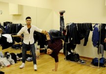 "Прически модные, бабочки, лоск" -  "Сборная Баку"  в четвертьфинале Премьер - лиги КВН (ФОТО)