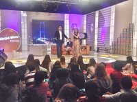 Турецкие звезды Петек Динджёз и Аслихан Гюнер поздравили азербайджанских женщин (ФОТО)