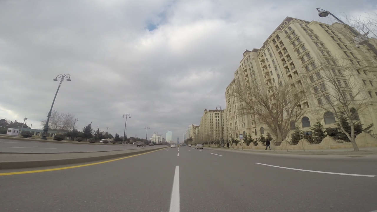 Завершены ремонтные работы на вспомогательной дороге пр. Гейдара Алиева в Баку (ФОТО,ВИДЕО)