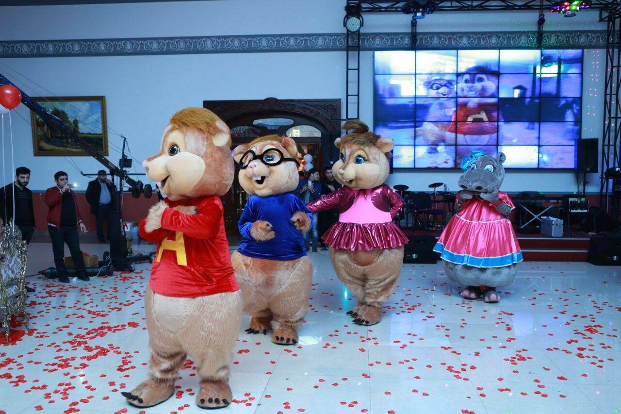 "1 +50" - Красочное birthday party Аян Бабакишиевой в Гяндже (ФОТО)