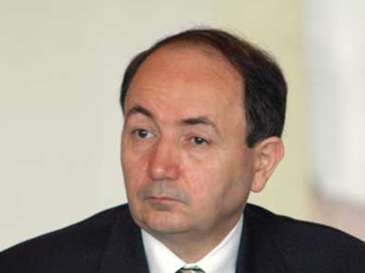 Фикрет Мамедов: В течение года уменьшен срок наказания почти 5 700 заключенных