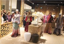 Волшебный вечер моды Гюльнары Халиловой – национальные и вечерние платья (ФОТО)