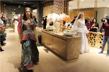 Волшебный вечер моды Гюльнары Халиловой – национальные и вечерние платья (ФОТО)