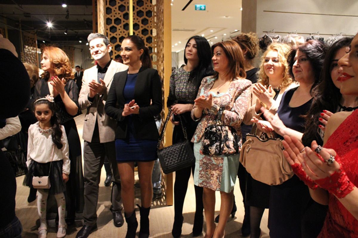 Волшебный вечер моды Гюльнары Халиловой – национальные и вечерние платья (ФОТО)