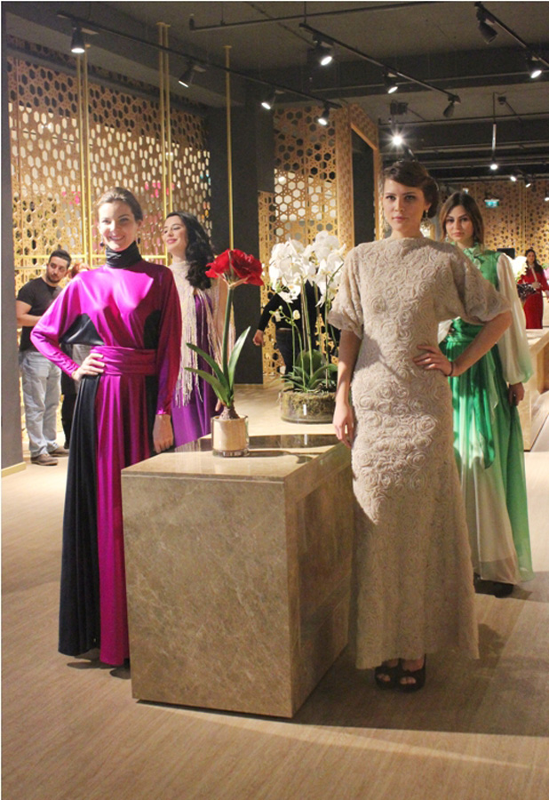 Волшебный вечер моды Гюльнары Халиловой – национальные и вечерние платья (ФОТО)