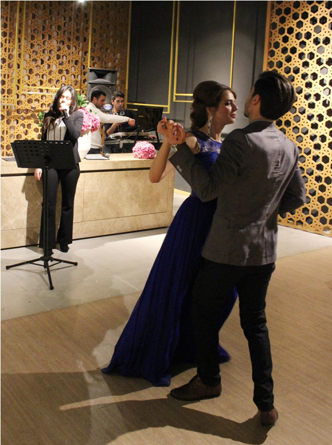 Волшебный вечер моды Гюльнары Халиловой – национальные и вечерние платья (ФОТО)