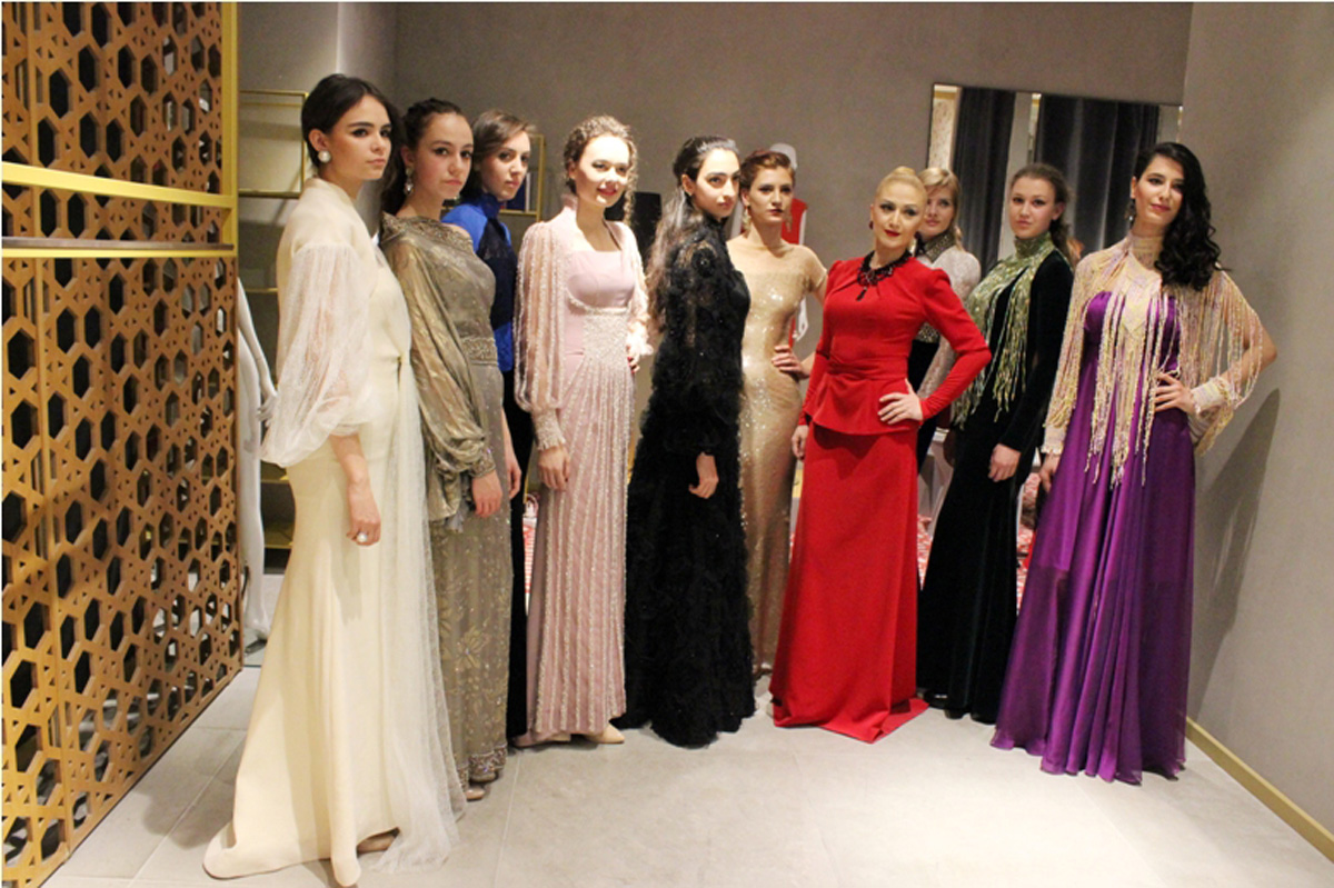 Волшебный вечер моды Гюльнары Халиловой – национальные и вечерние платья (ФОТО)