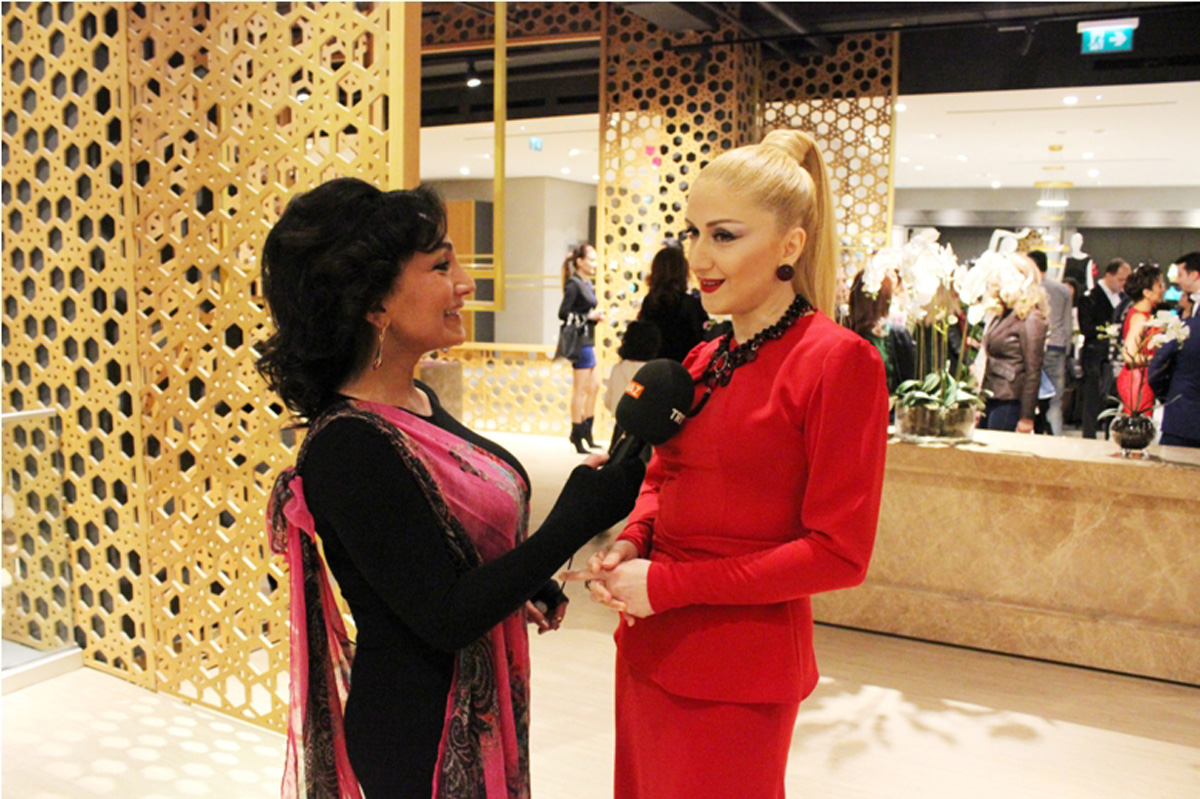 Волшебный вечер моды Гюльнары Халиловой – национальные и вечерние платья (ФОТО)