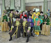 Вице-президент Фонда Гейдара Алиева Лейла Алиева накануне Новруз байрамы посетила ряд детских домов (ФОТО)