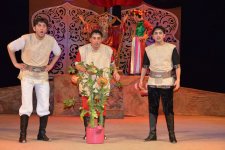 "Волшебные яблоки" на праздник Новруз (ФОТО)