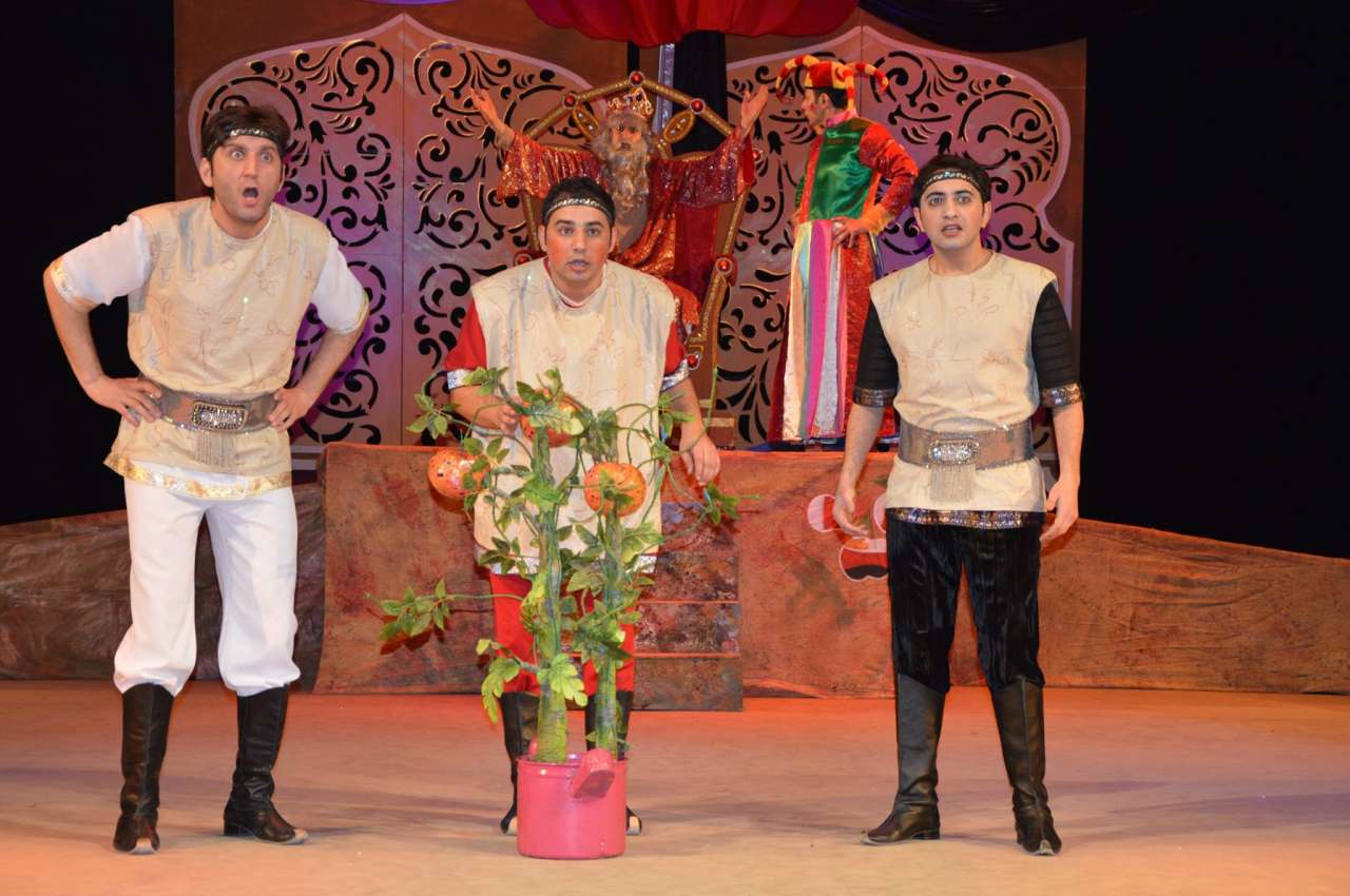 "Волшебные яблоки" на праздник Новруз (ФОТО)