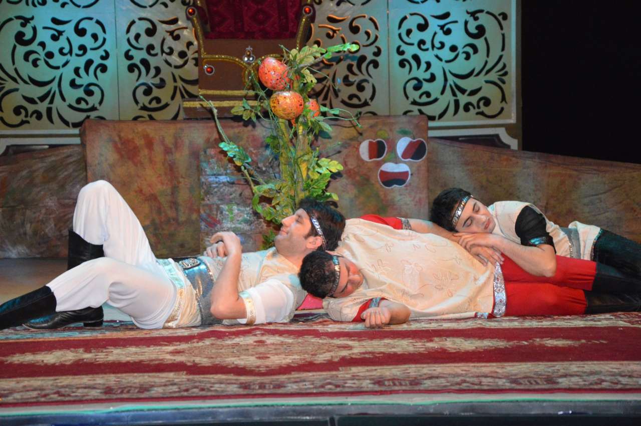 "Волшебные яблоки" на праздник Новруз (ФОТО)