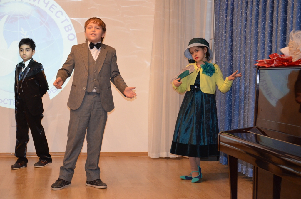 Юные артисты в Баку отметили День национального театра (ФОТО)