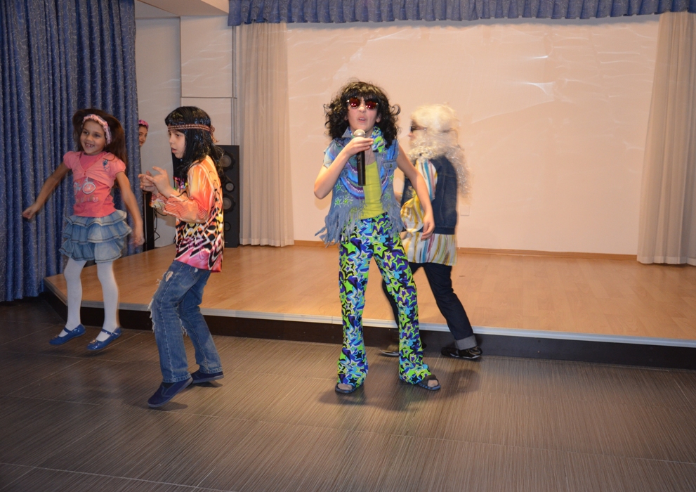 Юные артисты в Баку отметили День национального театра (ФОТО)