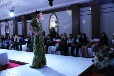 В Баку открылась грандиозная Неделя моды "Fashion Night 2015" (ФОТО)