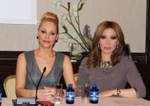 В Баку открылась грандиозная Неделя моды "Fashion Night 2015" (ФОТО)