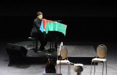 Сами Юсуф подарил Баку волшебный вечер доброты и духовной музыки (ФОТО)